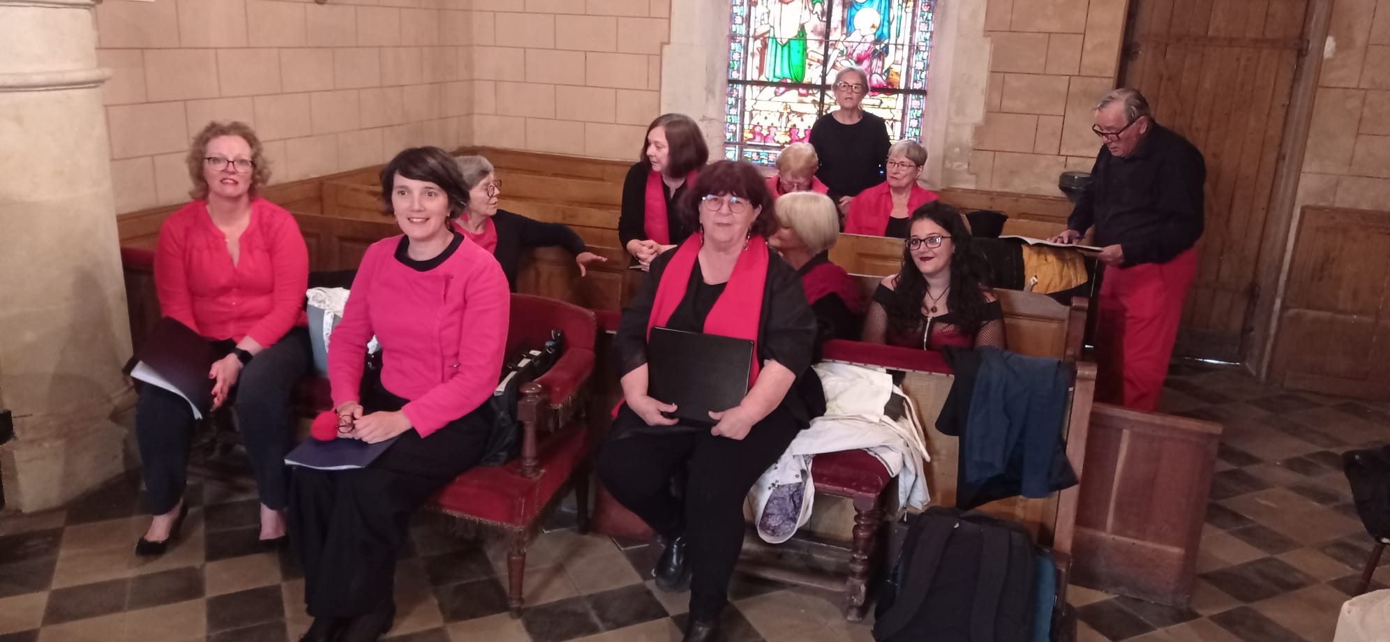 Des choristes heureux